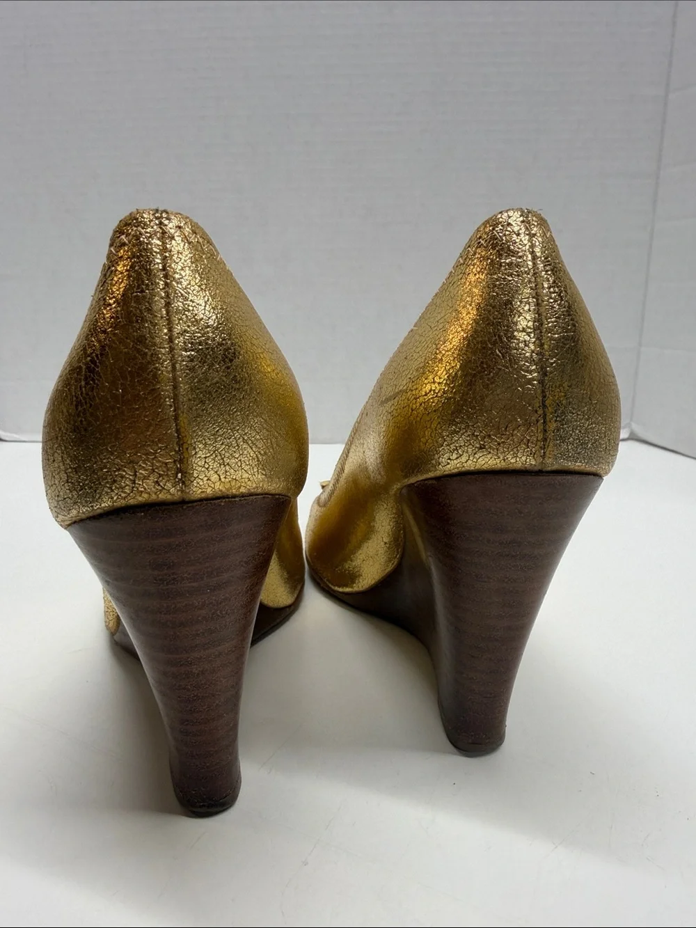 Tory Burch Sally Wedge Heels Pumps Metallic Leather Crackle Open Toe Gold 9